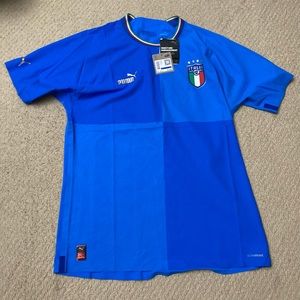 Men’s XL Puma Italia Soccer Jersey New With Tags